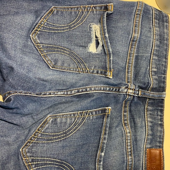 Hollister Ripped Jeans! - Picture 4 of 4